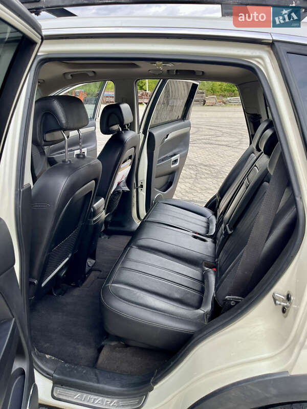 Внедорожник / Кроссовер Opel Antara 2012 в Черновцах