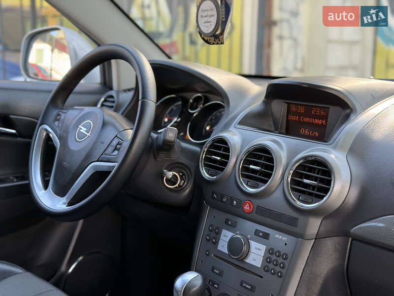 Позашляховик / Кросовер Opel Antara 2006 в Миколаєві