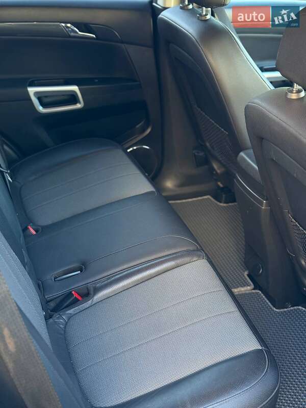 Внедорожник / Кроссовер Opel Antara 2013 в Ивано-Франковске