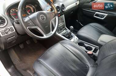 Внедорожник / Кроссовер Opel Antara 2012 в 