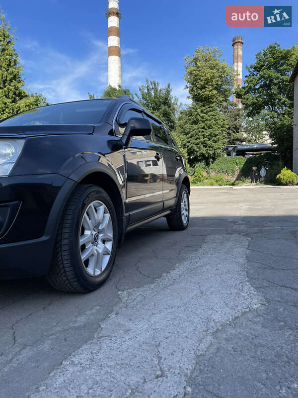Позашляховик / Кросовер Opel Antara 2011 в Львові