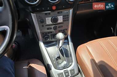Внедорожник / Кроссовер Opel Antara 2014 в 