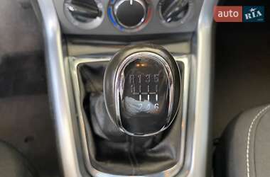 Внедорожник / Кроссовер Opel Antara 2012 в 