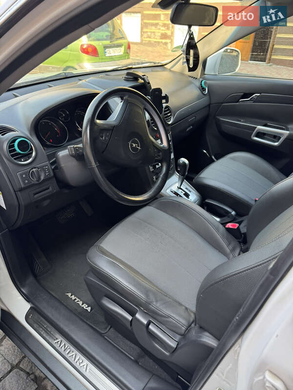 Внедорожник / Кроссовер Opel Antara 2007 в Черновцах