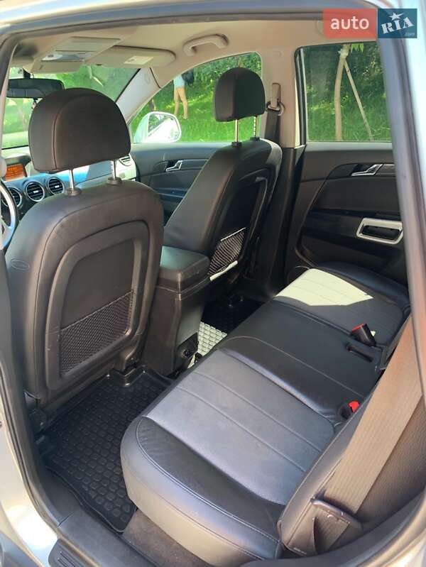Внедорожник / Кроссовер Opel Antara 2011 в Тернополе