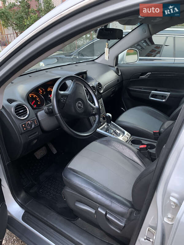 Внедорожник / Кроссовер Opel Antara 2011 в Тернополе