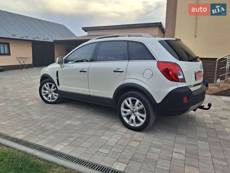 Позашляховик / Кросовер Opel Antara 2012 в Івано-Франківську