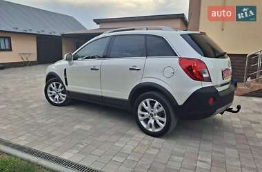 Позашляховик / Кросовер Opel Antara 2012 в 