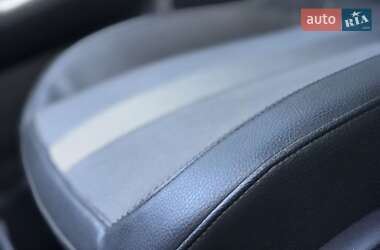 Внедорожник / Кроссовер Opel Antara 2008 в 