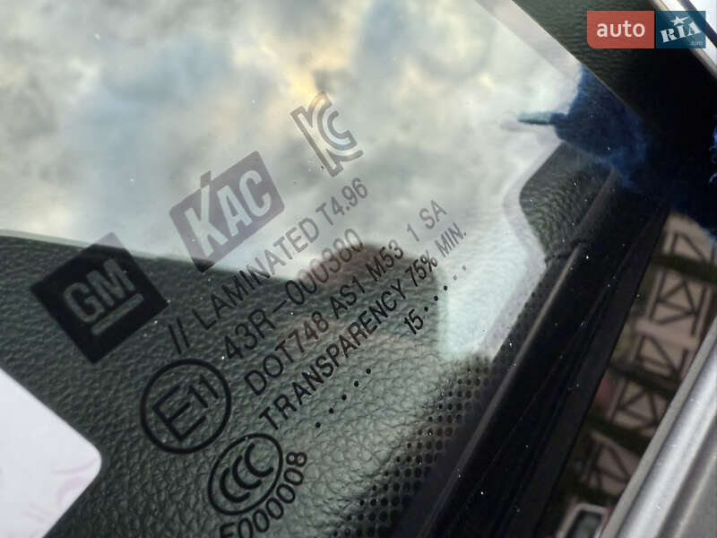 Позашляховик / Кросовер Opel Antara 2011 в Чернівцях