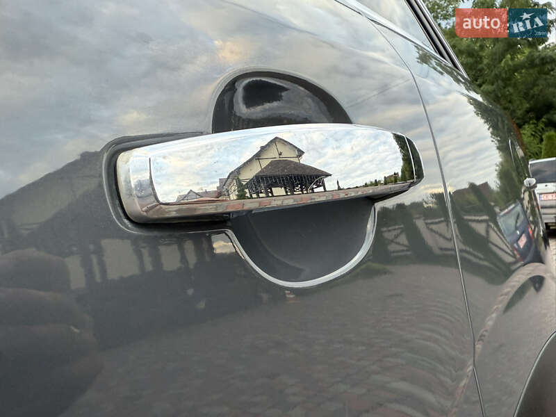 Позашляховик / Кросовер Opel Antara 2011 в Чернівцях