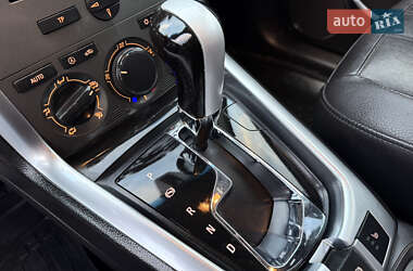 Внедорожник / Кроссовер Opel Antara 2011 в 