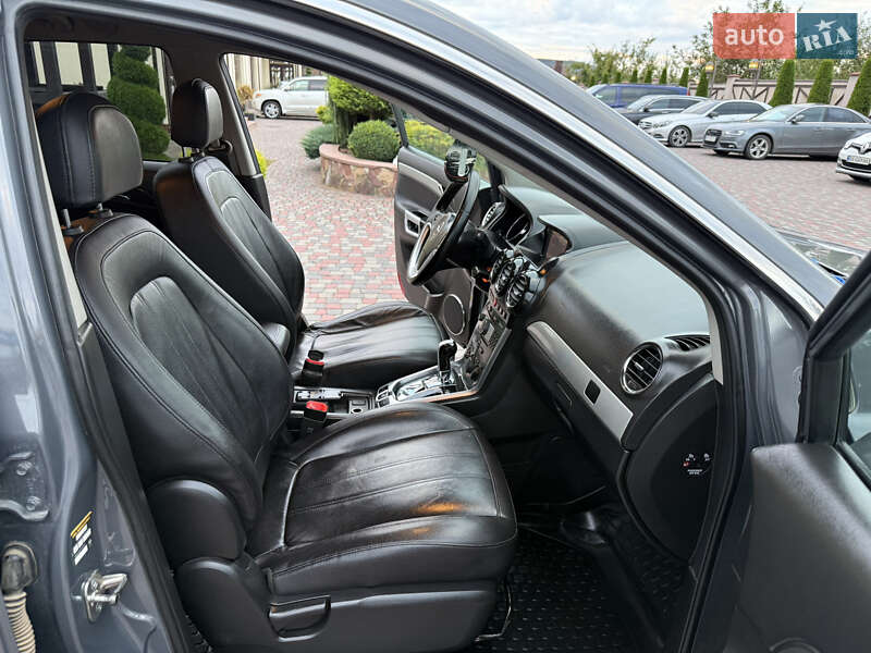 Позашляховик / Кросовер Opel Antara 2011 в Чернівцях