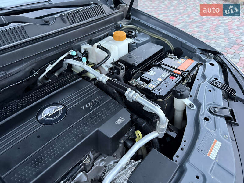 Позашляховик / Кросовер Opel Antara 2011 в Чернівцях
