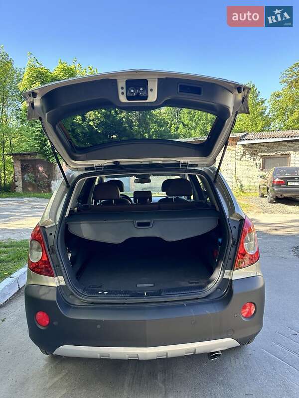 Позашляховик / Кросовер Opel Antara 2010 в Луцьку