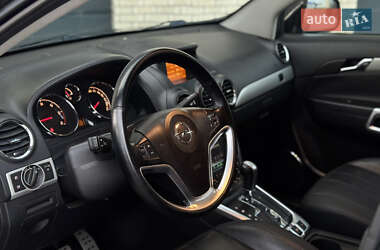 Позашляховик / Кросовер Opel Antara 2012 в 
