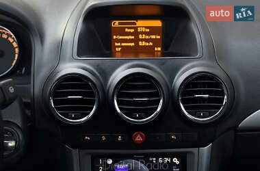 Позашляховик / Кросовер Opel Antara 2012 в 