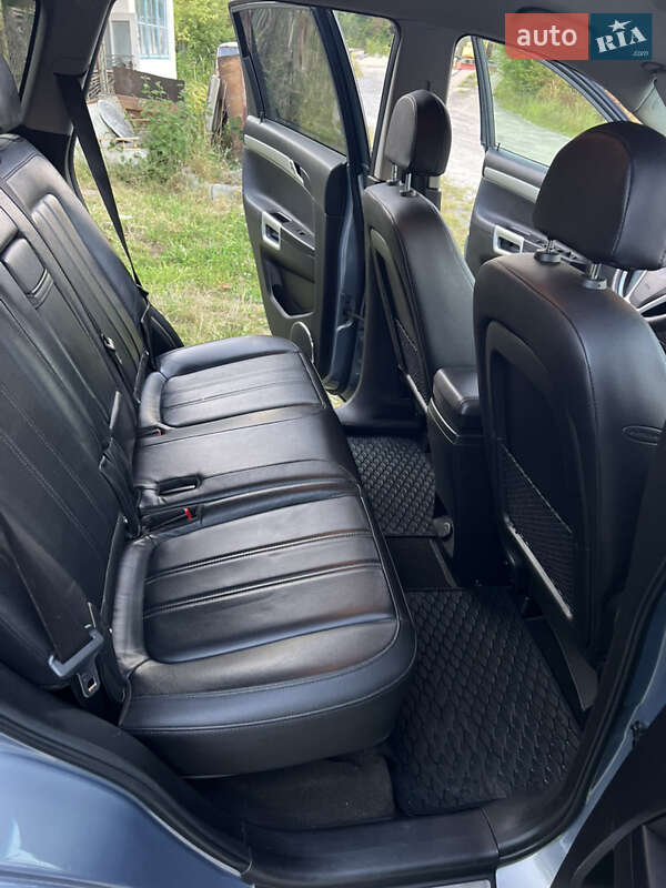 Внедорожник / Кроссовер Opel Antara 2012 в Львове