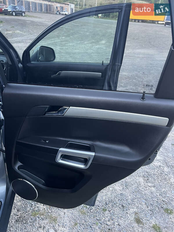 Внедорожник / Кроссовер Opel Antara 2012 в Львове