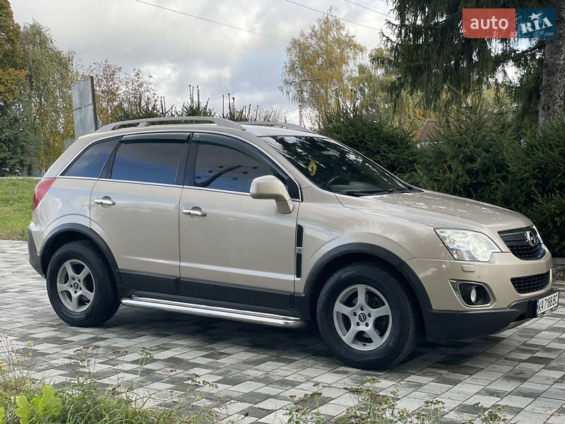 Внедорожник / Кроссовер Opel Antara 2012 в Староконстантинове