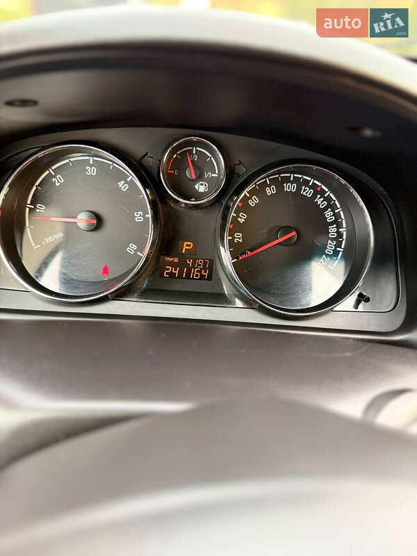 Внедорожник / Кроссовер Opel Antara 2011 в Жовкве