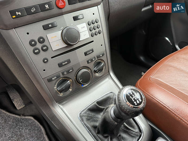 Позашляховик / Кросовер Opel Antara 2007 в Івано-Франківську