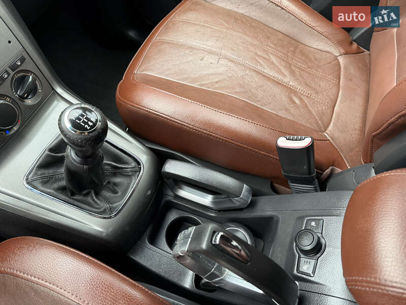 Позашляховик / Кросовер Opel Antara 2007 в Івано-Франківську