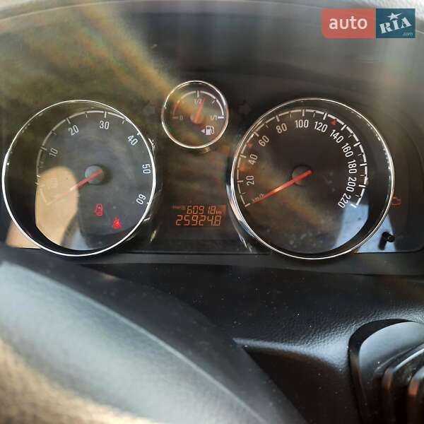 Внедорожник / Кроссовер Opel Antara 2014 в Добротворе