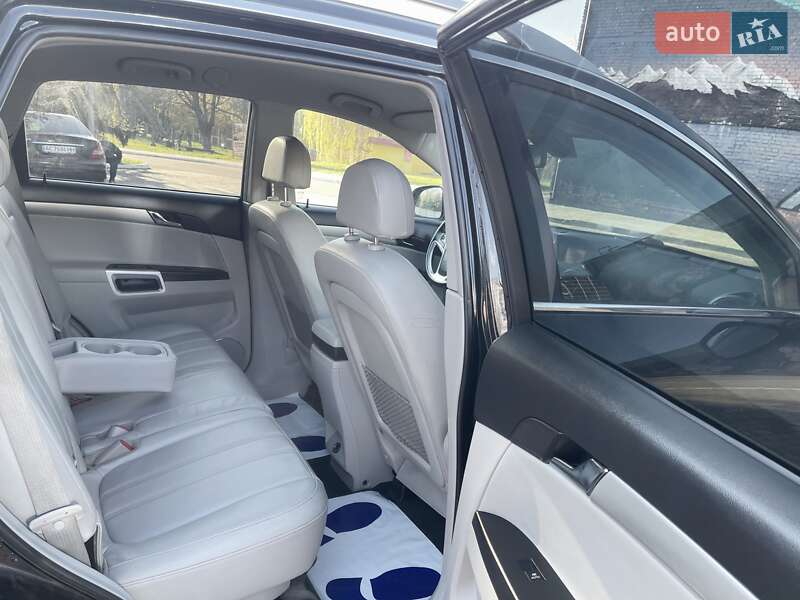 Позашляховик / Кросовер Opel Antara 2016 в Луцьку