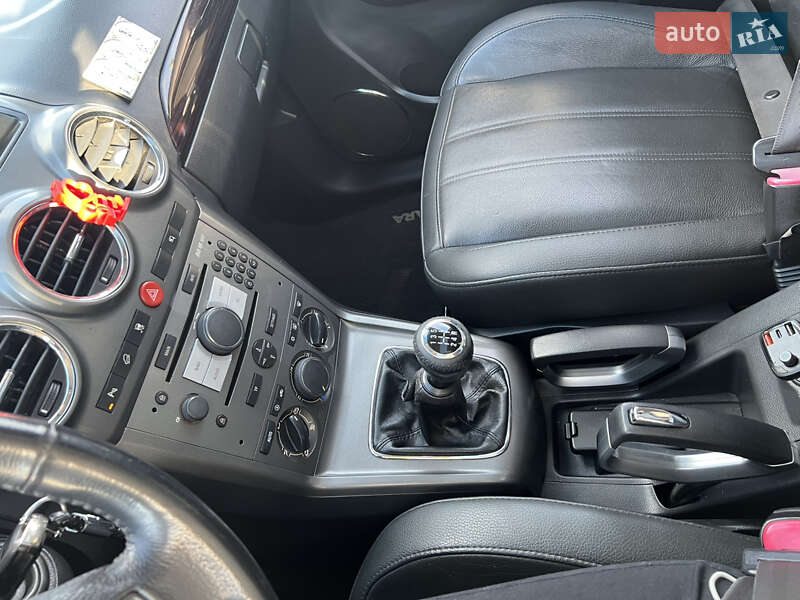 Внедорожник / Кроссовер Opel Antara 2007 в Самборе