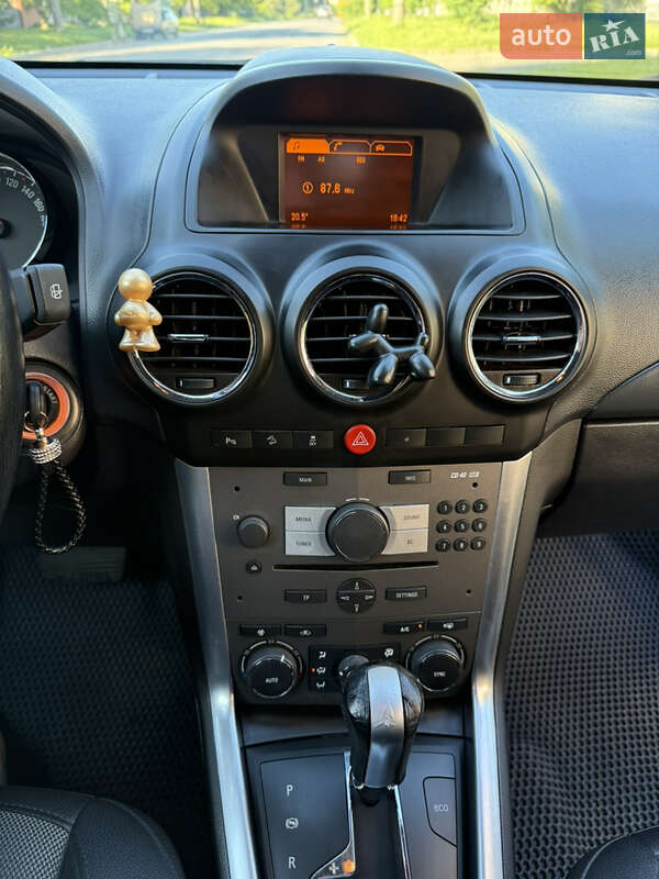 Позашляховик / Кросовер Opel Antara 2013 в Івано-Франківську