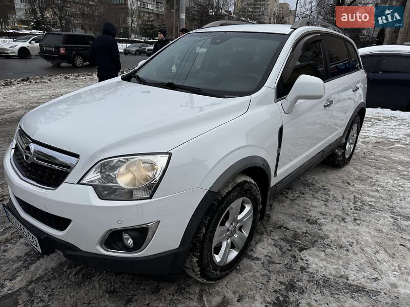 Внедорожник / Кроссовер Opel Antara 2012 в Киеве