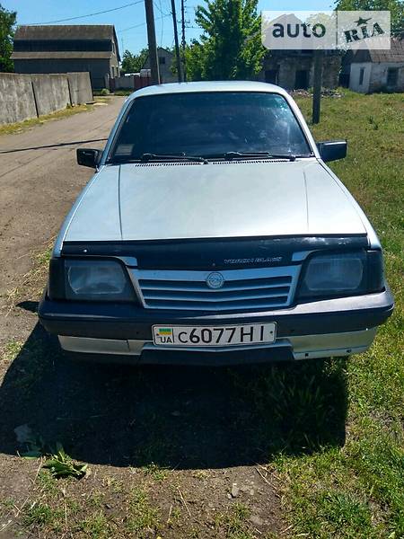 Opel Ascona 1987 року
