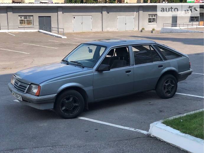 Хэтчбек Opel Ascona 1986 в Виннице