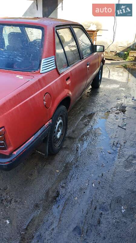 Седан Opel Ascona 1986 в Нежине