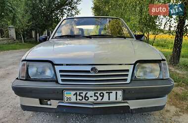 Хетчбек Opel Ascona 1987 в Кременці