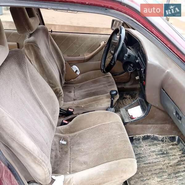 Седан Opel Ascona 1988 в Тернополе