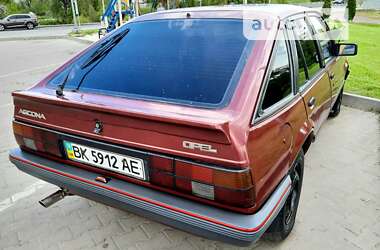 Хэтчбек Opel Ascona 1988 в 