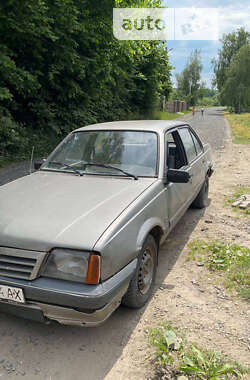 Седан Opel Ascona 1987 в Луцьку