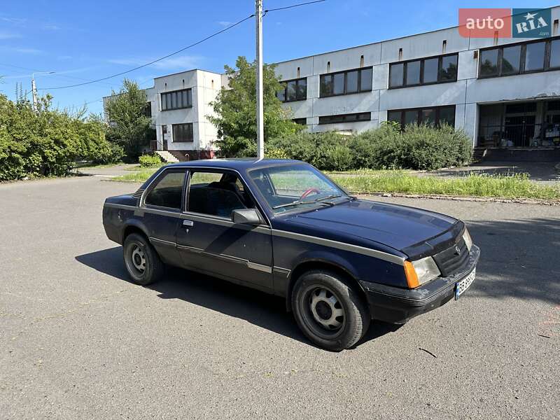 Седан Opel Ascona 1985 в Кривом Роге