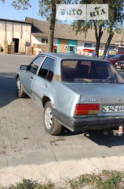 Седан Opel Ascona 1987 в Арцизе