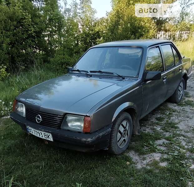Седан Opel Ascona 1987 в Тернополе