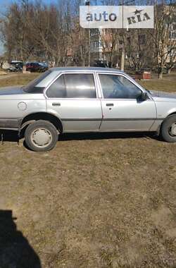 Седан Opel Ascona 1986 в Прилуках