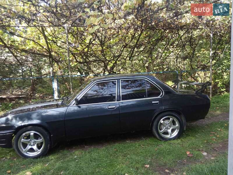 Седан Opel Ascona 1976 в Виннице