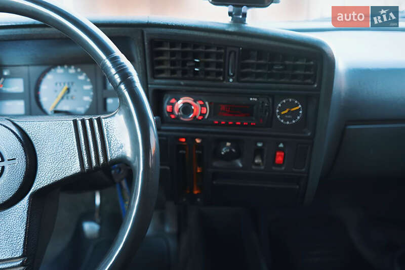 Седан Opel Ascona 1983 в Ивано-Франковске