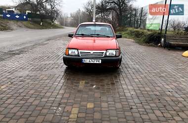 Хетчбек Opel Ascona 1986 в Тетієві