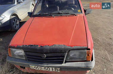 Седан Opel Ascona 1988 в Верховине