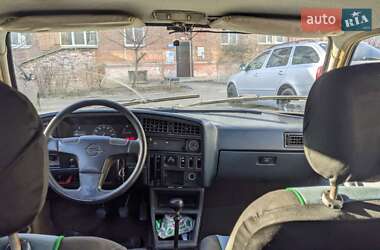 Седан Opel Ascona 1986 в Ковеле