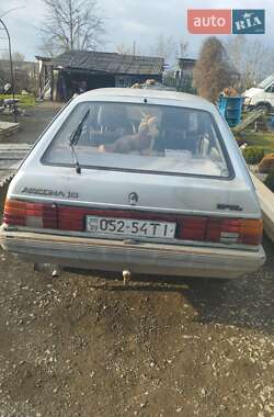 Хэтчбек Opel Ascona 1986 в 