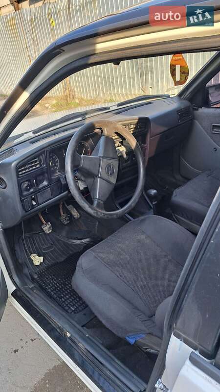 Хетчбек Opel Ascona 1987 в Києві